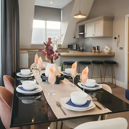 Lägenhet Luxury 2-bed Penthouse In Stunning Views Prime Location Harrogate