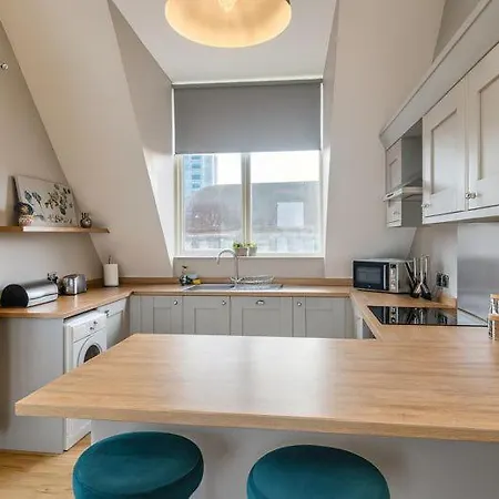 Luxury 2-bed Penthouse In Stunning Views Prime Location Appartement Harrogate