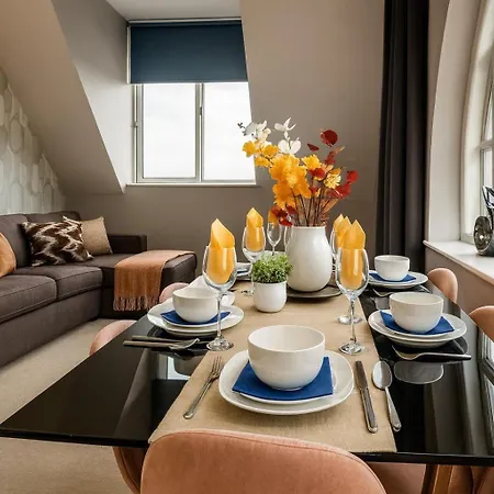 Luxury 2-bed Penthouse In Stunning Views Prime Location Harrogate