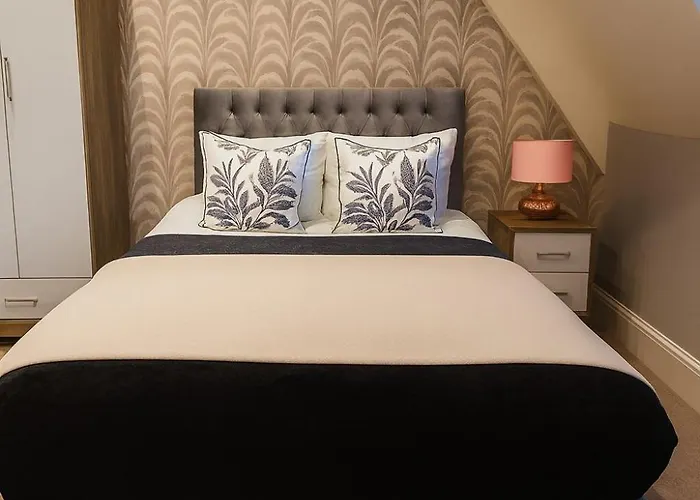 Luxury 2-bed Penthouse In Stunning Views Prime Location Lägenhet Harrogate